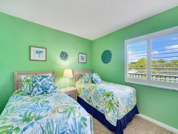 Lovely Sanibel 2 Bedroom Vacation Condo