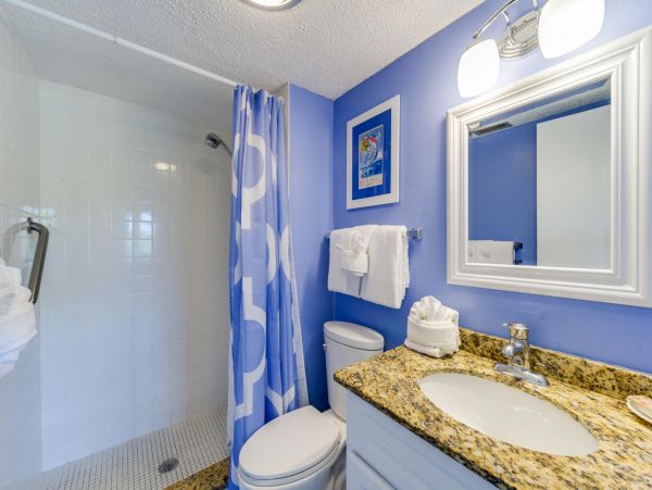 Lovely Sanibel 2 Bedroom Vacation Condo