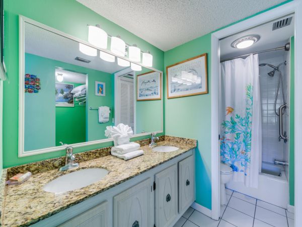 Lovely Sanibel 2 Bedroom Vacation Condo