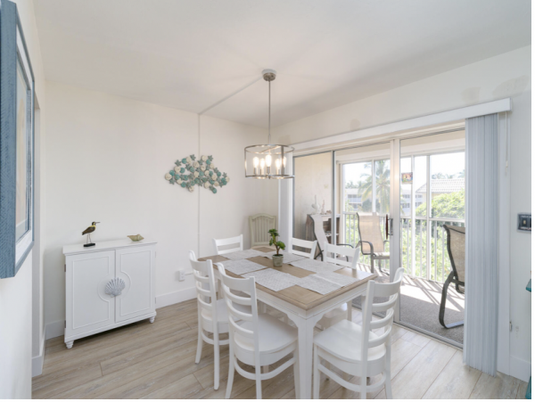 Sanibel Island Getaway: Stylish Condo Near Shelling Beaches