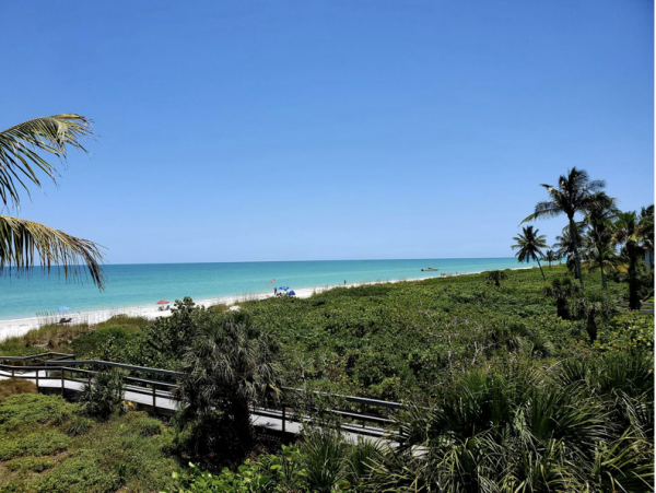 Sanibel Island Getaway: Stylish Condo Near Shelling Beaches
