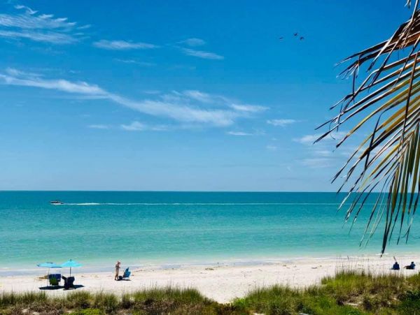 Gulf-Front Two Bedroom Vacation Rental Condo in Sanibel