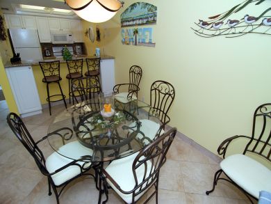 Open Kitchen & Dining Area