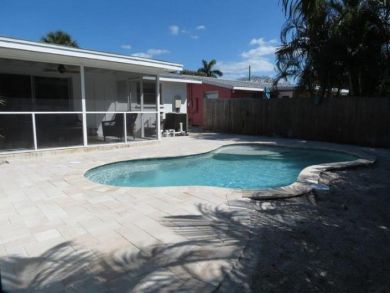 Anna Maria Island Vacation Home Sleeps Six Walk to Beach