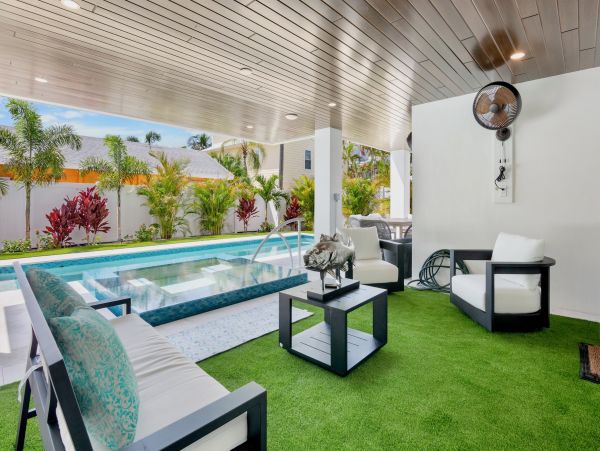 4-Bedroom Vacation Home in Holmes Beach