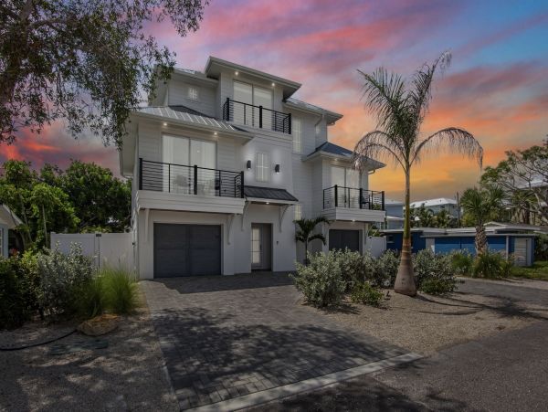 4-Bedroom Vacation Home in Holmes Beach