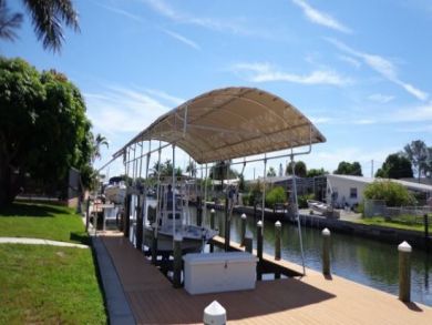 Canal View Vacation Home in Bradenton, Florida