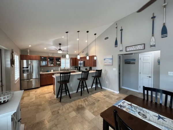 Recently remodeled close to the beach Beachside of road