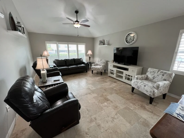 Recently remodeled close to the beach Beachside of road