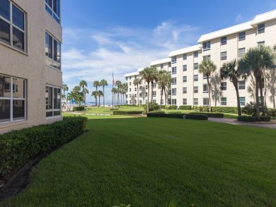 Siesta Key Two Bedroom Condo Stroll to the Village Views