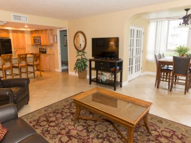 Siesta Key Two Bedroom Condo Stroll to the Village Views