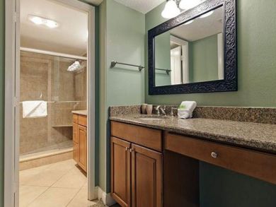 Siesta Key Two Bedroom Condo Stroll to the Village Views