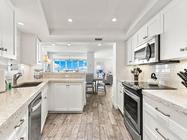 Siesta Key Gulf Front Condo – 2 Bedroom Vacation Rental