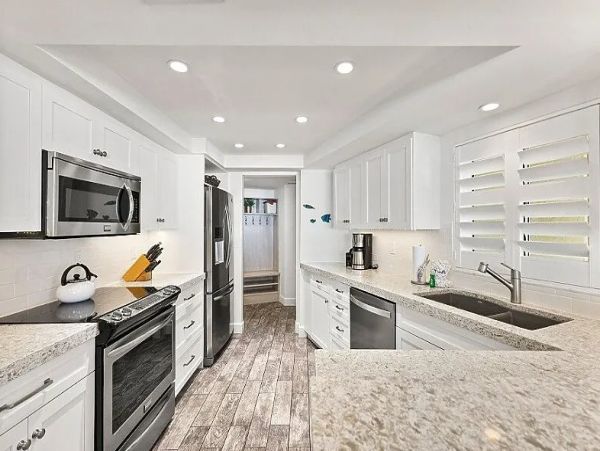 Siesta Key Gulf Front Condo – 2 Bedroom Vacation Rental