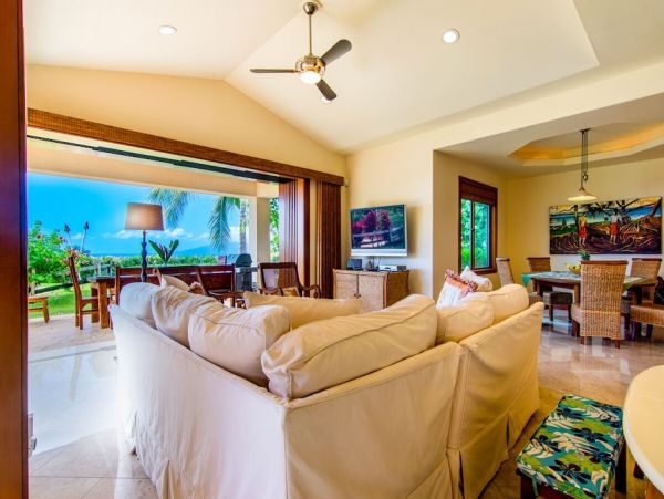 Luxury Six Vacation Villa with Pool & Spa Sleeps 10