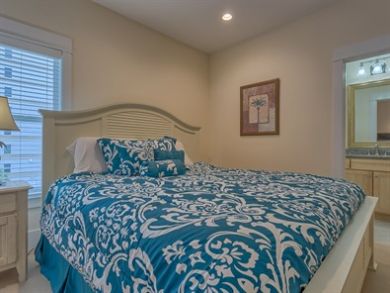 Luxury Vacation Rental with 10 Bedrooms 9.5 bathrooms