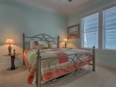 Luxury Vacation Rental with 10 Bedrooms 9.5 bathrooms