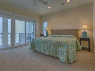 Luxury Vacation Rental with 10 Bedrooms 9.5 bathrooms