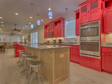 Luxury Vacation Rental with 10 Bedrooms 9.5 bathrooms