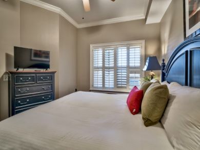 Santa Rosa Beach Luxury Condo On Beach Sleeps 10 Guests
