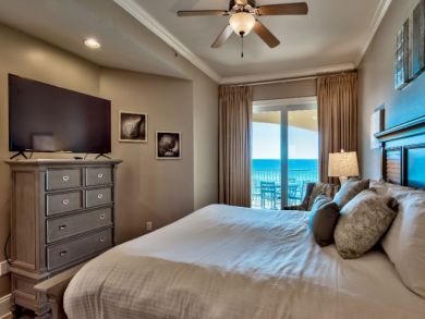 Santa Rosa Beach Luxury Condo On Beach Sleeps 10 Guests