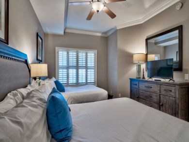 Santa Rosa Beach Luxury Condo On Beach Sleeps 10 Guests