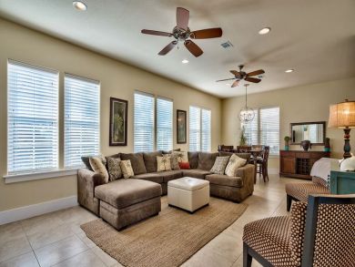 Mediterranean Style Destin Home 1 block from beach