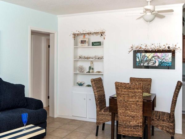 Two Bedroom Anna Maria Island Vacation Cottage Walk To Beach