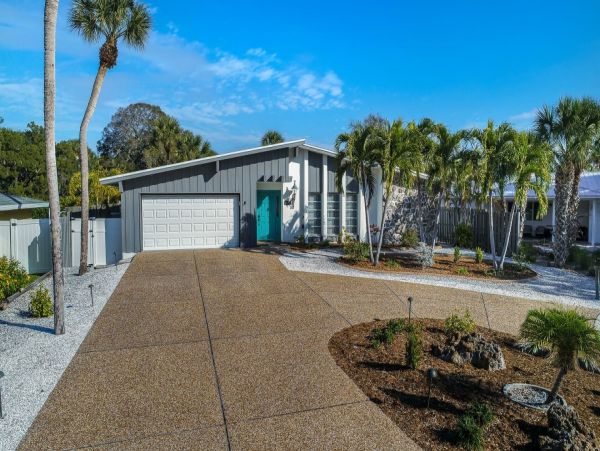 Siesta Key Home with Private Pool and Canal Front Sleeps 12