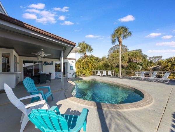 Siesta Key Home with Private Pool and Canal Front Sleeps 12