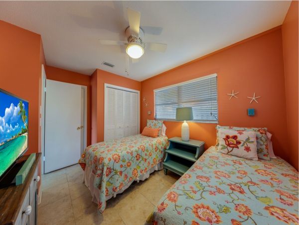 Siesta Key Home with Private Pool and Canal Front Sleeps 12