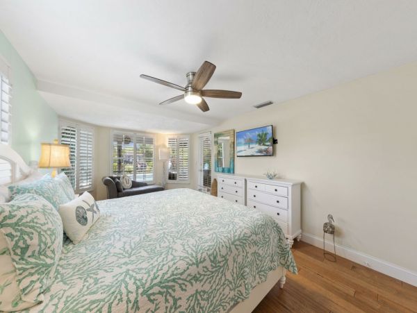 Siesta Key Luxury Vacation Rental Home Pool