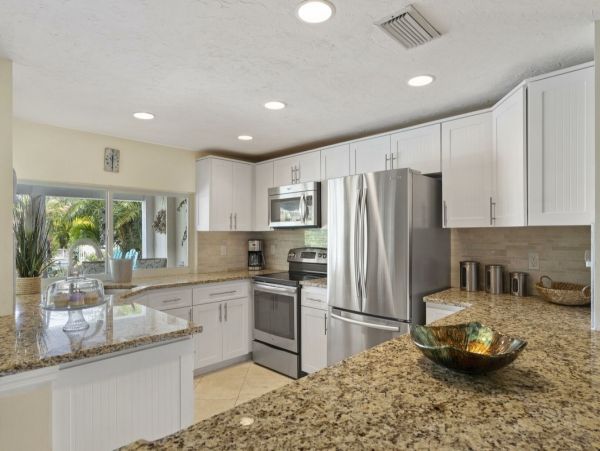 Siesta Key Luxury Vacation Rental Home Pool