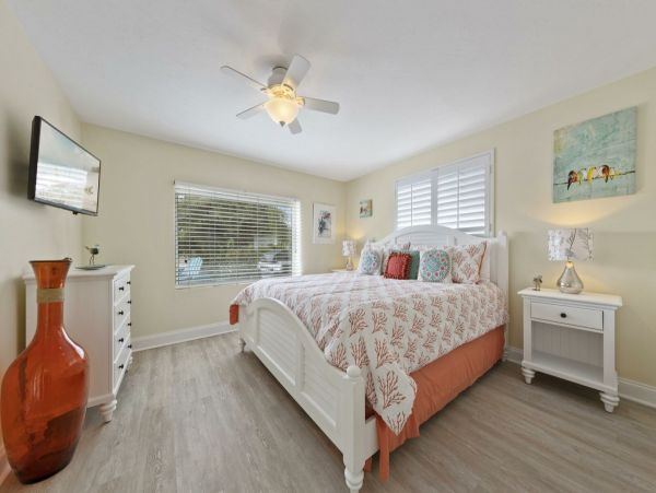 Siesta Key Luxury Vacation Rental Home Pool