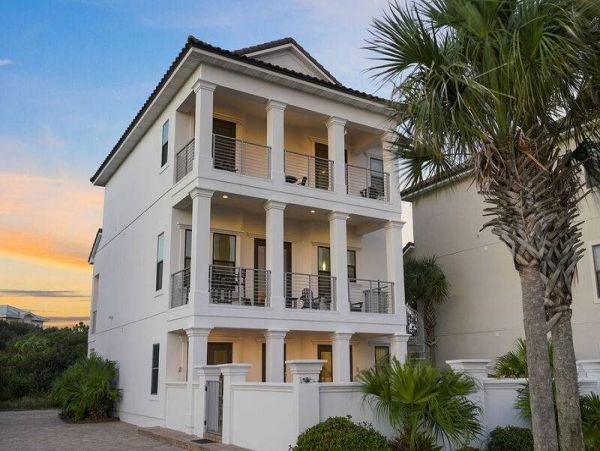 Steps to Beach Vacation Home Six Bedroom