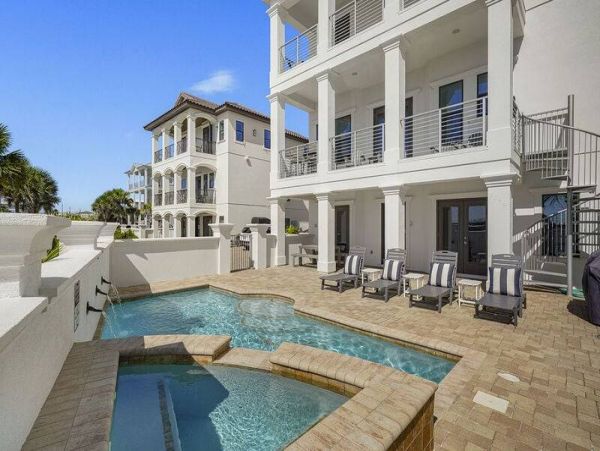 Steps to Beach Vacation Home Six Bedroom