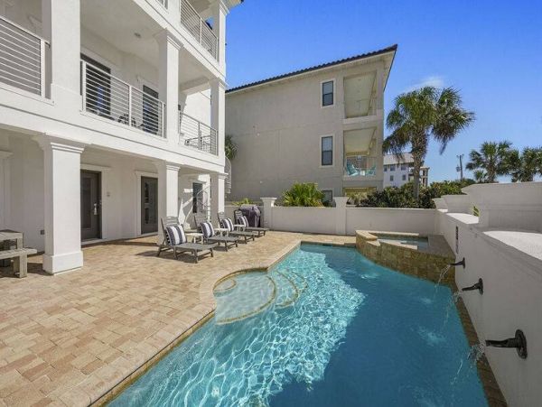 Steps to Beach Vacation Home Six Bedroom