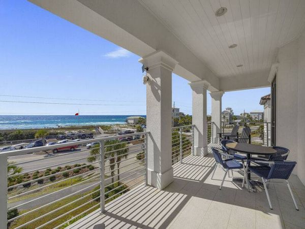 Steps to Beach Vacation Home Six Bedroom
