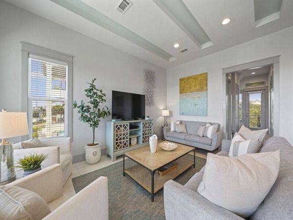 Steps to Beach Vacation Home Six Bedroom