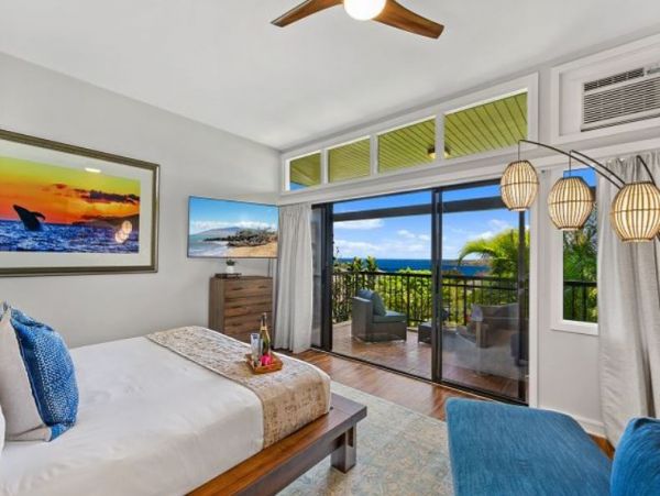 Ocean Views Two Bedroom Vacation Condo in Kapalua
