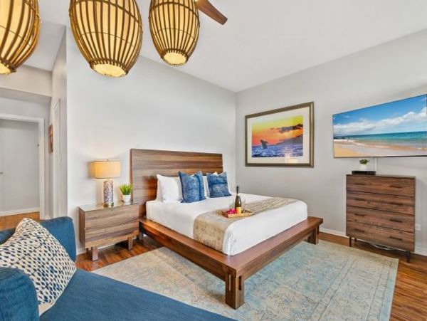 Ocean Views Two Bedroom Vacation Condo in Kapalua