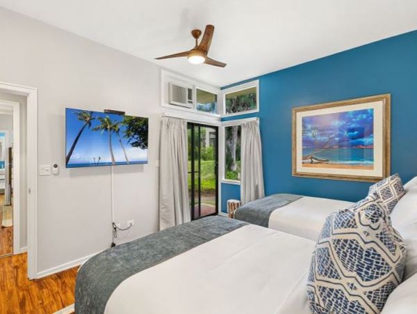 Ocean Views Two Bedroom Vacation Condo in Kapalua