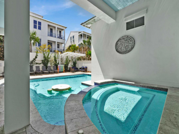 The Ultimate Vacation Mansion