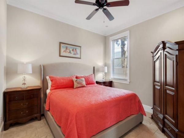 Large Eight Bedroom Family Vacation Rental