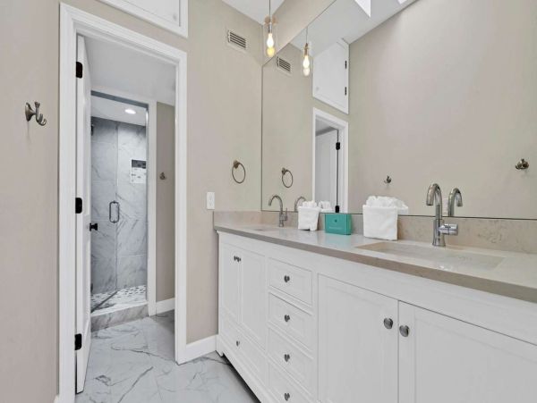Miramar Gulf Front Vacation Rental Luxury Home with Pool & Guests House