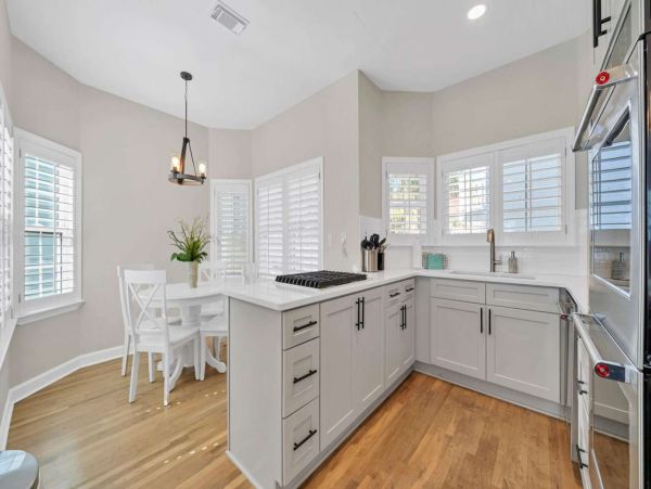 Miramar Gulf Front Vacation Rental Luxury Home with Pool & Guests House