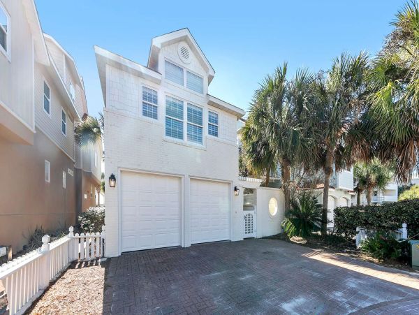 Miramar Gulf Front Vacation Rental Luxury Home with Pool & Guests House