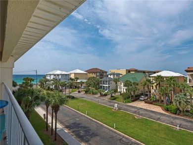Miramar Beach Top Floor Condo Sleeps 6  Short Walk to Beach