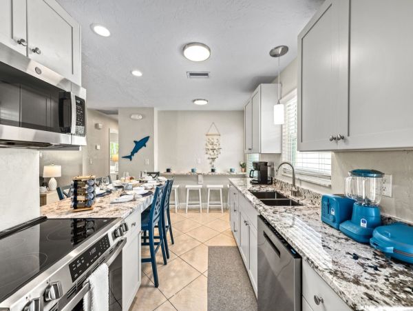 Siesta Key Walk to Beach Vacation Rental Home 3 Bedrooms