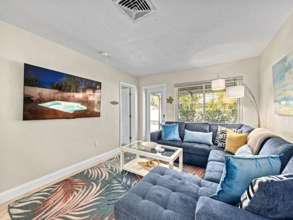Siesta Key Walk to Beach Vacation Rental Home 3 Bedrooms